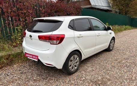 KIA Rio III рестайлинг, 2015 год, 999 000 рублей, 5 фотография