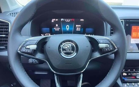 Skoda Karoq I, 2022 год, 2 310 000 рублей, 11 фотография