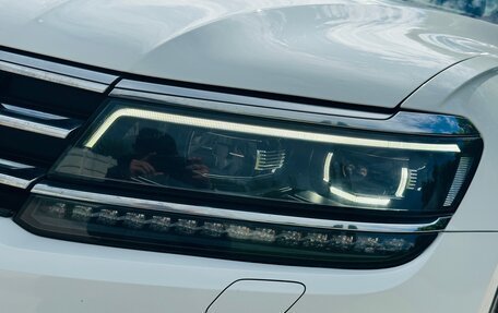 Volkswagen Tiguan II, 2018 год, 2 595 000 рублей, 4 фотография