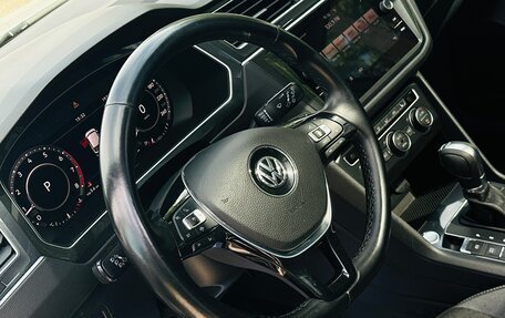 Volkswagen Tiguan II, 2018 год, 2 595 000 рублей, 17 фотография