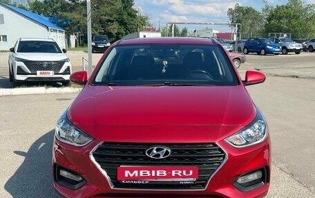 Hyundai Solaris II рестайлинг, 2017 год, 1 368 000 рублей, 3 фотография