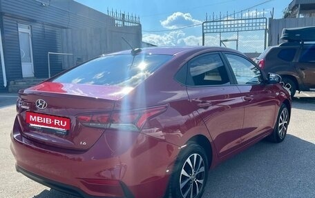 Hyundai Solaris II рестайлинг, 2017 год, 1 368 000 рублей, 2 фотография