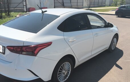 Hyundai Solaris II рестайлинг, 2021 год, 1 530 000 рублей, 2 фотография