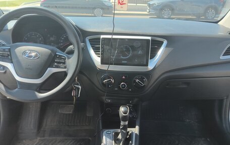 Hyundai Solaris II рестайлинг, 2021 год, 1 530 000 рублей, 14 фотография