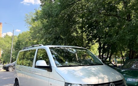 Volkswagen Caravelle T5, 2012 год, 1 390 000 рублей, 2 фотография