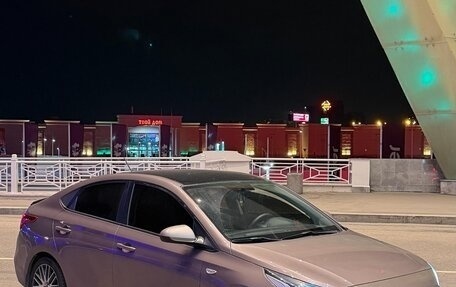 Hyundai Solaris II рестайлинг, 2018 год, 1 300 000 рублей, 2 фотография