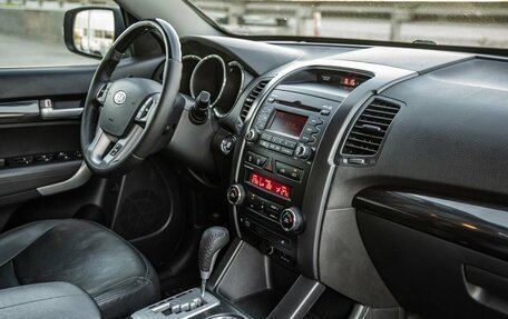 KIA Sorento II рестайлинг, 2010 год, 1 598 000 рублей, 29 фотография