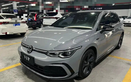 Volkswagen Golf VIII, 2022 год, 1 800 000 рублей, 3 фотография