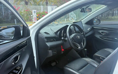 Toyota Yaris XP150 рестайлинг, 2022 год, 1 104 004 рублей, 8 фотография
