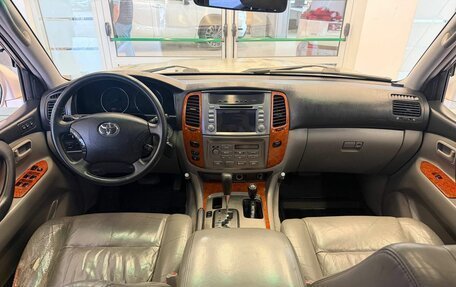 Toyota Land Cruiser 100 рестайлинг 2, 2004 год, 1 260 500 рублей, 11 фотография