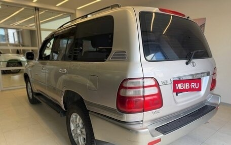 Toyota Land Cruiser 100 рестайлинг 2, 2004 год, 1 260 500 рублей, 6 фотография