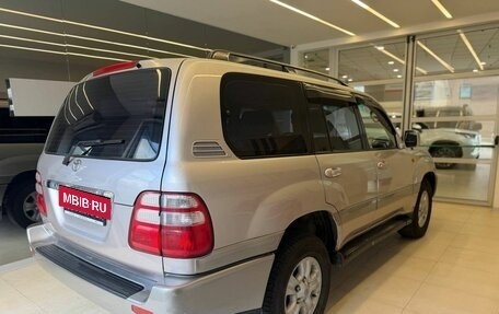 Toyota Land Cruiser 100 рестайлинг 2, 2004 год, 1 260 500 рублей, 4 фотография