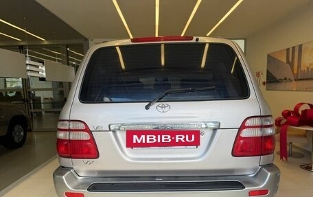 Toyota Land Cruiser 100 рестайлинг 2, 2004 год, 1 260 500 рублей, 5 фотография