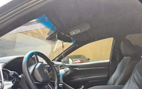 Toyota Camry, 2018 год, 2 350 000 рублей, 6 фотография