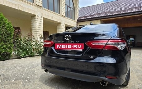 Toyota Camry, 2018 год, 2 350 000 рублей, 4 фотография
