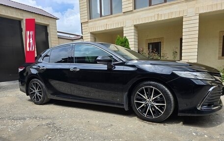 Toyota Camry, 2018 год, 2 350 000 рублей, 2 фотография