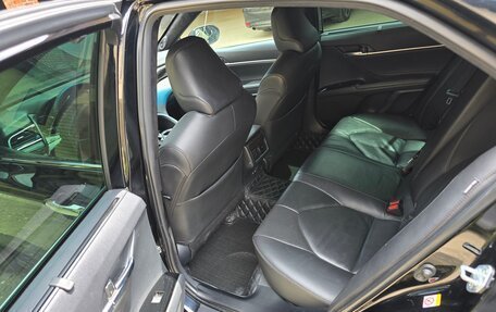 Toyota Camry, 2018 год, 2 350 000 рублей, 7 фотография