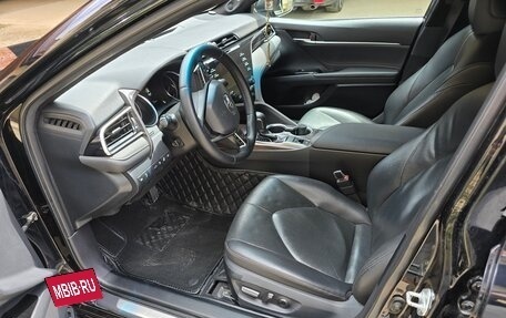 Toyota Camry, 2018 год, 2 350 000 рублей, 5 фотография