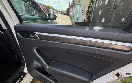 Volkswagen Passat B8 рестайлинг, 2018 год, 1 750 000 рублей, 11 фотография