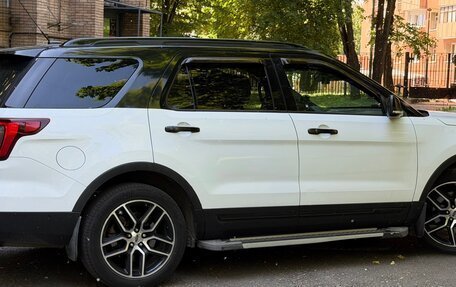 Ford Explorer VI, 2015 год, 2 200 000 рублей, 4 фотография