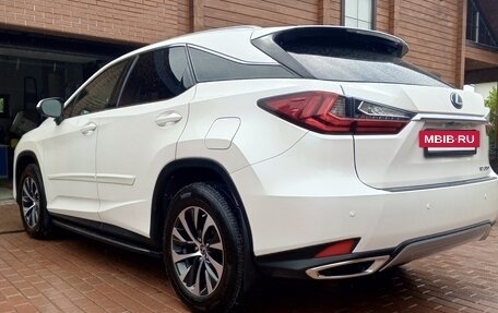 Lexus RX IV рестайлинг, 2021 год, 6 500 000 рублей, 8 фотография