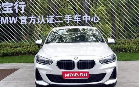 BMW 1 серия, 2021 год, 1 273 000 рублей, 2 фотография