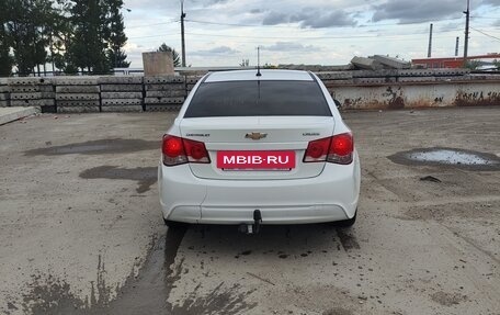 Chevrolet Cruze II, 2013 год, 670 000 рублей, 3 фотография