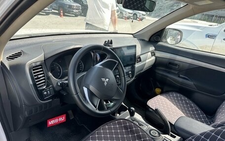 Mitsubishi Outlander III рестайлинг 3, 2012 год, 1 240 000 рублей, 4 фотография