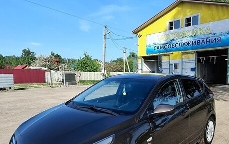 Hyundai Solaris II рестайлинг, 2015 год, 1 200 000 рублей, 1 фотография