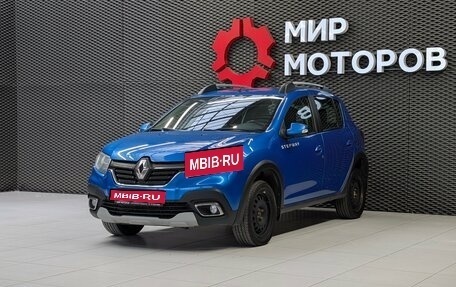 Renault Sandero II рестайлинг, 2018 год, 999 000 рублей, 1 фотография
