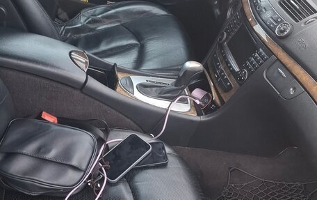 Mercedes-Benz E-Класс, 2005 год, 900 000 рублей, 4 фотография