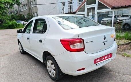 Renault Logan II, 2015 год, 355 000 рублей, 2 фотография
