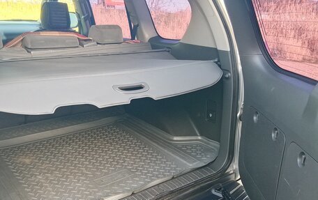 Toyota Land Cruiser Prado 150 рестайлинг 2, 2010 год, 3 000 000 рублей, 7 фотография