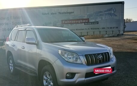 Toyota Land Cruiser Prado 150 рестайлинг 2, 2010 год, 3 000 000 рублей, 2 фотография