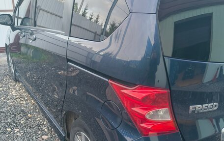 Honda Freed I, 2009 год, 899 000 рублей, 4 фотография