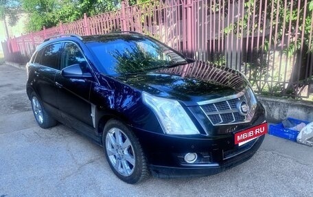 Cadillac SRX II рестайлинг, 2011 год, 400 000 рублей, 2 фотография