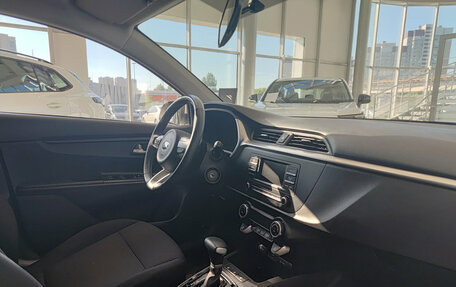 KIA Rio IV, 2021 год, 1 959 000 рублей, 15 фотография