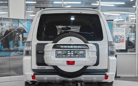 Mitsubishi Pajero IV, 2011 год, 1 749 000 рублей, 5 фотография