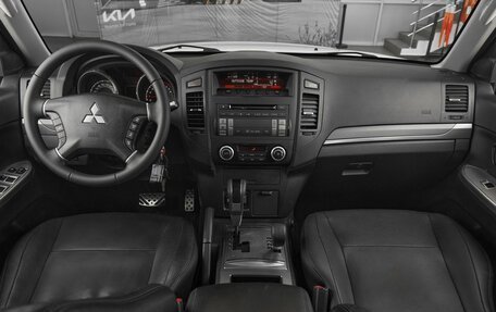 Mitsubishi Pajero IV, 2011 год, 1 749 000 рублей, 8 фотография