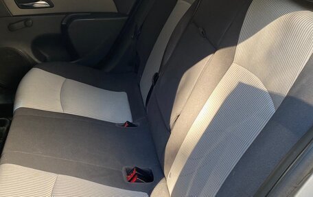 Chevrolet Cruze II, 2011 год, 650 000 рублей, 6 фотография