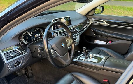 BMW 7 серия, 2018 год, 3 100 000 рублей, 7 фотография