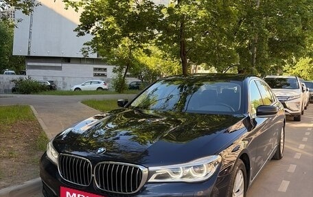 BMW 7 серия, 2018 год, 3 100 000 рублей, 3 фотография