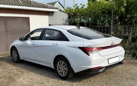 Hyundai Elantra, 2022 год, 1 900 000 рублей, 8 фотография