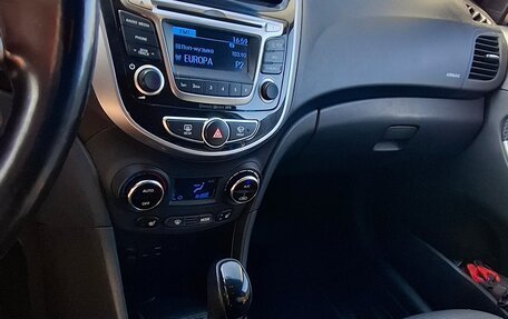 Hyundai Solaris II рестайлинг, 2015 год, 1 200 000 рублей, 3 фотография