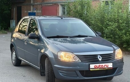 Renault Logan I, 2015 год, 700 000 рублей, 1 фотография