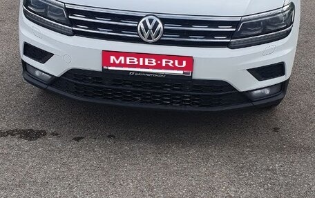 Volkswagen Tiguan II, 2019 год, 1 870 000 рублей, 3 фотография