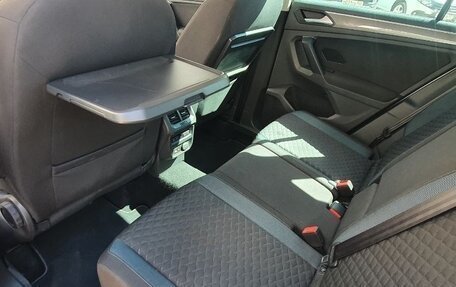 Volkswagen Tiguan II, 2019 год, 1 870 000 рублей, 11 фотография
