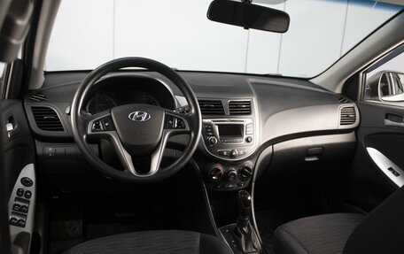 Hyundai Solaris II рестайлинг, 2014 год, 1 040 000 рублей, 5 фотография