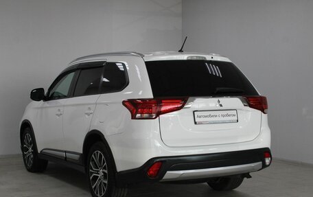Mitsubishi Outlander III рестайлинг 3, 2015 год, 1 559 900 рублей, 4 фотография
