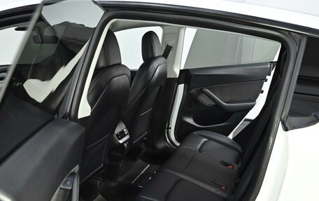 Tesla Model Y I, 2021 год, 3 549 000 рублей, 27 фотография